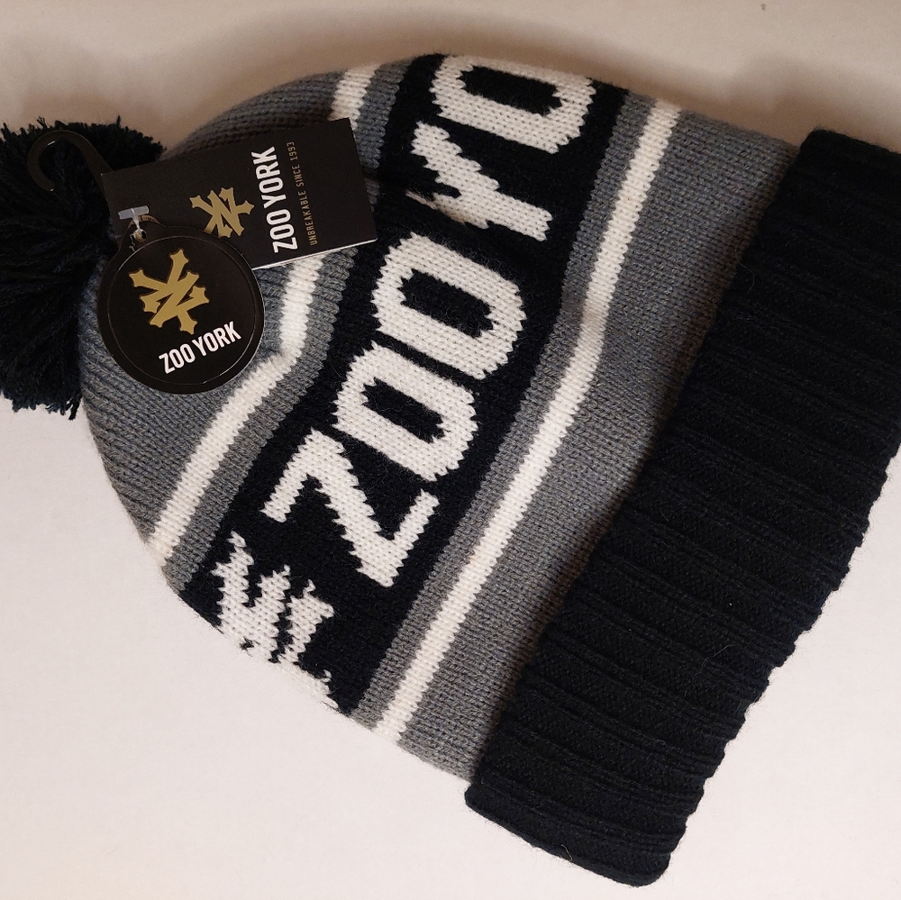 Zoo York Black Gray White Pom Beanie